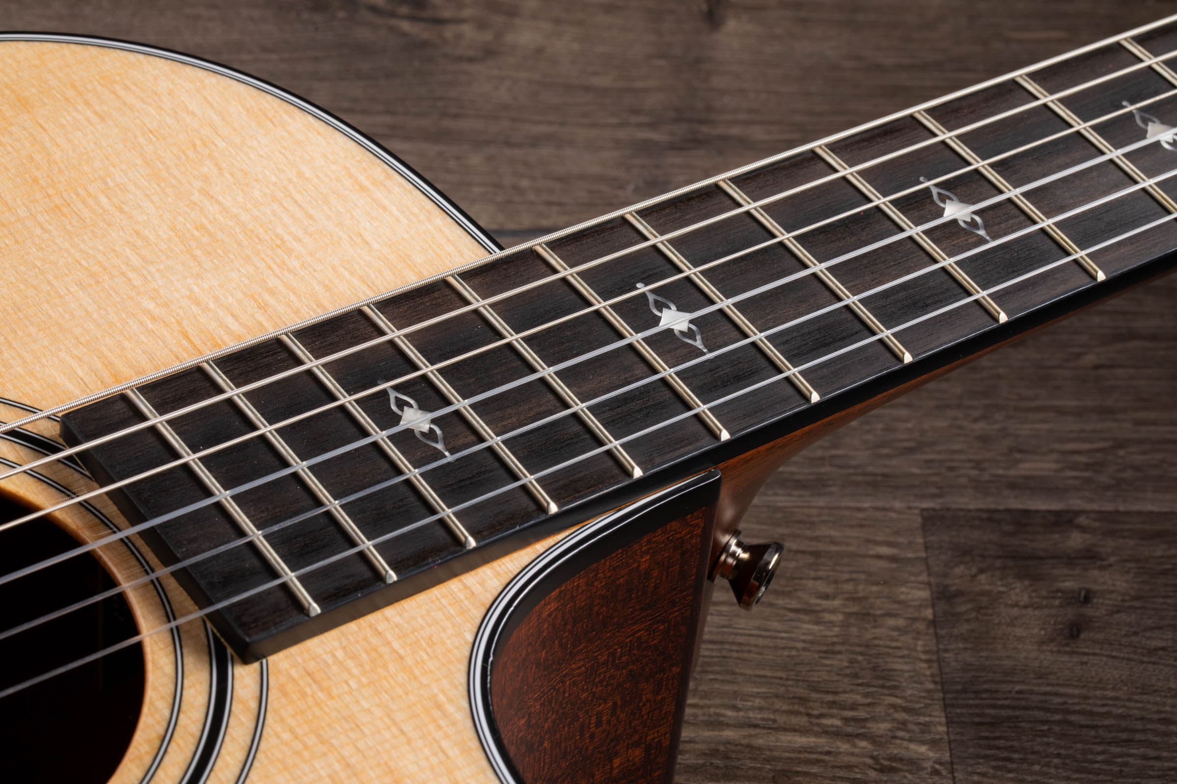 312ce-N Sapele Acoustic-Electric Guitar | Taylor Guitars